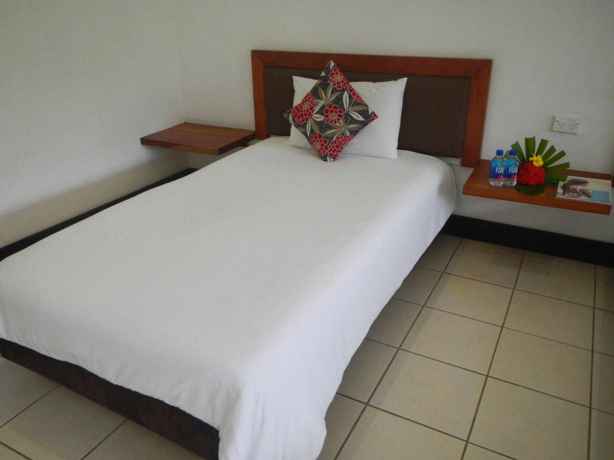 Club Oceanus Resort Pacific Harbour Εξωτερικό φωτογραφία